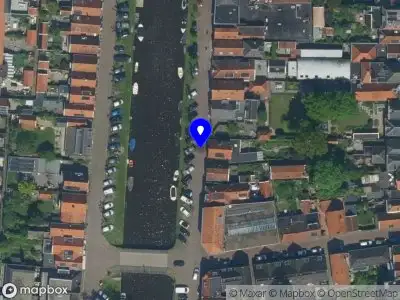 Toestemming voor het vervangen van de dakpannen en plaatsen van een dakraam aan Oude Zijds Burgwal 54 en 55 te Monnickendam