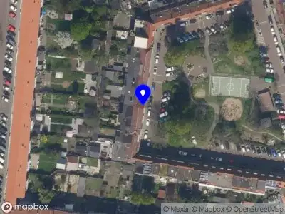 Ambulance met gepaste spoed naar de Messchaertplein in Vlaardingen