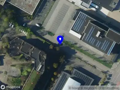 Brandweer met grote spoed naar de Kees Boekestraat in Alkmaar vanwege gebouwbrand