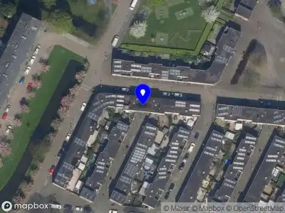 Brandweer met grote spoed naar de Fregatpad in Rotterdam vanwege voertuigbrand