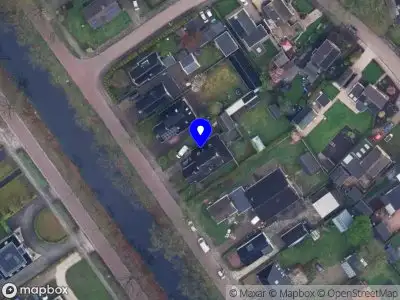 Brandweer met grote spoed naar de Nije Buorren in Bakkeveen vanwege gebouwbrand