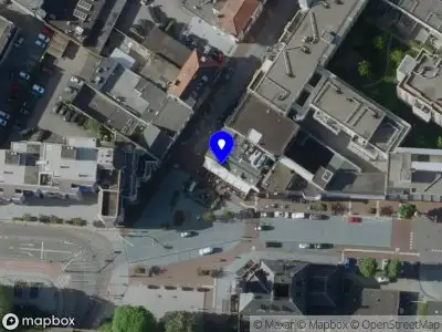 Politie met gepaste spoed naar de Stationsplein in Weert