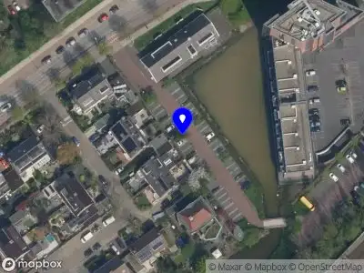 Ambulance met grote spoed naar de Batavierlaan in Nieuwerkerk aan den IJssel