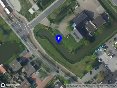 Ambulance met grote spoed naar de Buitenroede in Avenhorn