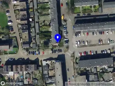 Ambulance met grote spoed naar de Mr. Troelstrastraat in Ridderkerk