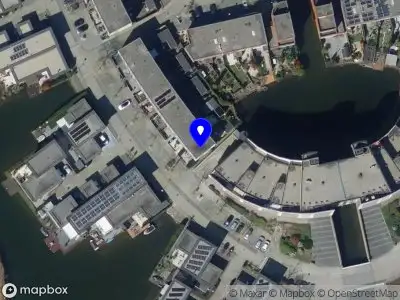 Ambulance met gepaste spoed naar de Waddenring in Barendrecht