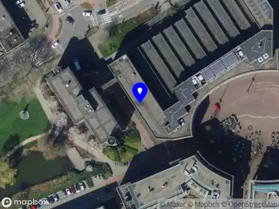 Brandweer met gepaste spoed naar de Mr. Troelstrastraat in Ridderkerk vanwege gebouwbrand