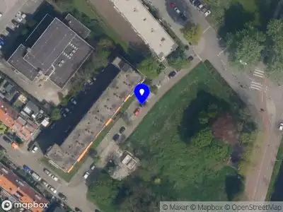 Ambulance met grote spoed naar de Bovenkruierlaan in Rotterdam