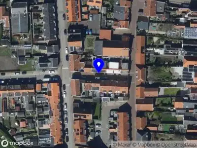 Ambulance met grote spoed naar de Van Gorcumdwarsstraat in Sommelsdijk