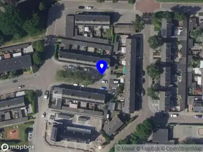 Brandweer met grote spoed naar de Vinkenslag in Woensdrecht vanwege reanimatie