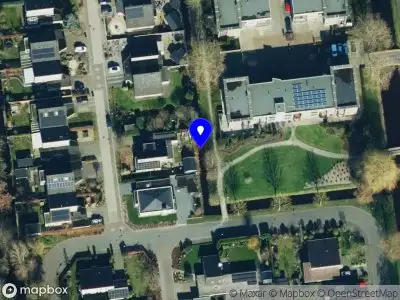 Brandweer met grote spoed naar de Beatrixstraat in Dedemsvaart vanwege voertuigbrand