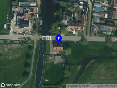 Ambulance met grote spoed naar de Galggouw in Amsterdam
