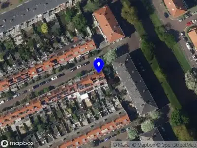 Traumahelikopter met grote spoed naar de Riënzistraat in 's-Gravenhage