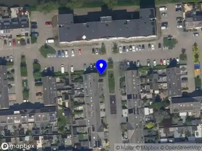 Brandweer met grote spoed naar de Chopinstraat in Capelle aan den IJssel vanwege personen te water