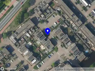 Ambulance met grote spoed naar de Ravellaan in Voorhout