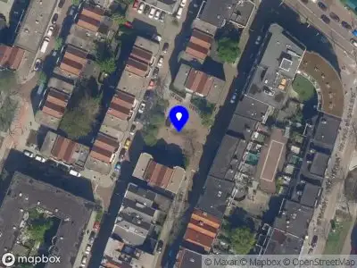 Ambulance met gepaste spoed naar de Vredehofplaats in Rotterdam