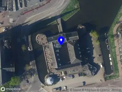 Brandweer met gepaste spoed naar de Kasteel in Woerden vanwege een liftopsluiting