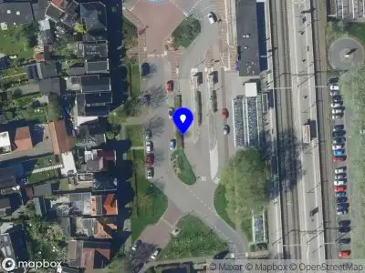 Ambulance met grote spoed naar de Plantsoen in Schagen