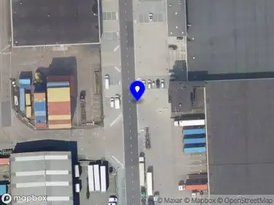 Ambulance met grote spoed naar de Smirnoffweg in Rotterdam