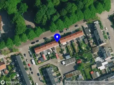 Brandweer met gepaste spoed naar de Zuidermeent in Kraggenburg vanwege gebouwbrand