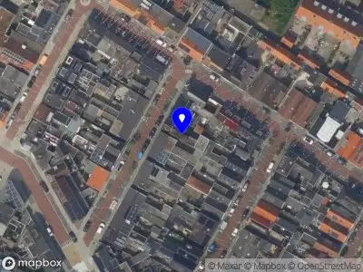 Ambulance met grote spoed naar de Cattenstraat in Katwijk