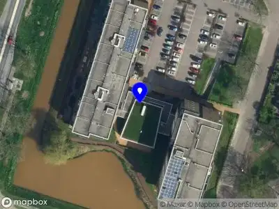 Brandweer met grote spoed naar de De Meenthehof in Steenwijk