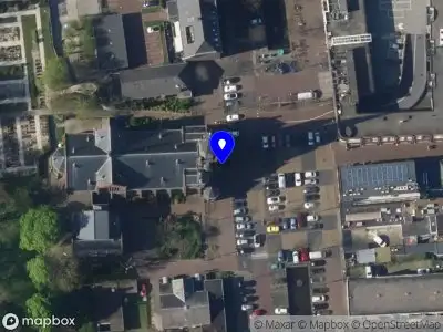 Ambulance met gepaste spoed naar de Paradijslaan in Alphen aan den Rijn