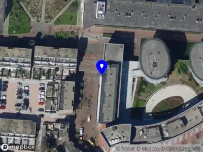 Ambulance met grote spoed naar de Nieuwstraat in Spijkenisse