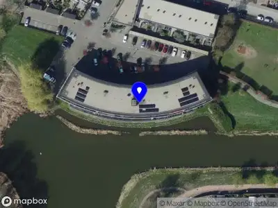 Ambulance met gepaste spoed naar de Marsmanplein in Oud-Beijerland