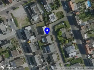 Ambulance met grote spoed naar de Burgemeester Linssenstraat in Meijel