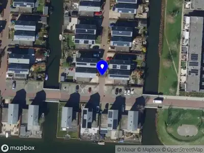 Ambulance met gepaste spoed naar de Meeshaven in Barendrecht