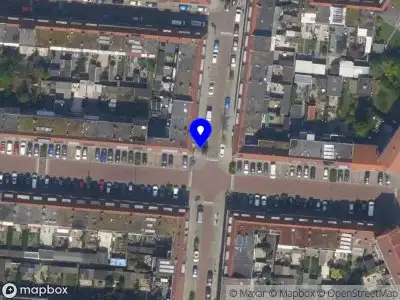 Ambulance met gepaste spoed naar de Mahlerstraat in Vlaardingen