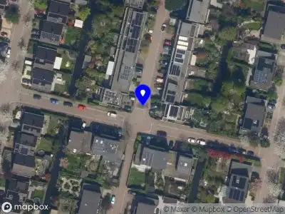 Ambulance met grote spoed naar de Willem Hioolenstraat in Rotterdam