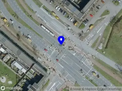 Politie naar de Grasdreef in Eindhoven vanwege ongeval met letsel