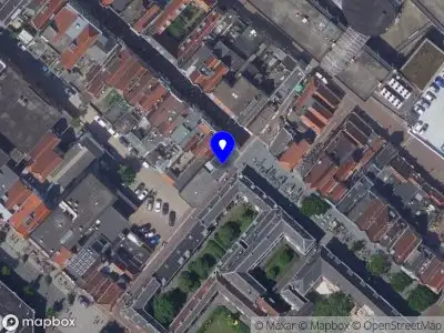 Ambulance met gepaste spoed naar de Vriesestraat in Dordrecht