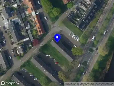 Ambulance met grote spoed naar de Moddermanstraat in Alkmaar