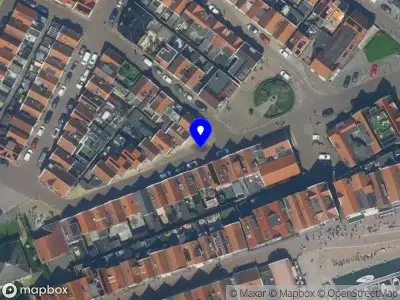 Ambulance met gepaste spoed naar de Aalstraat in Volendam