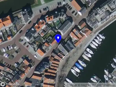 Ambulance met gepaste spoed naar de Vissersdijk in Middelharnis