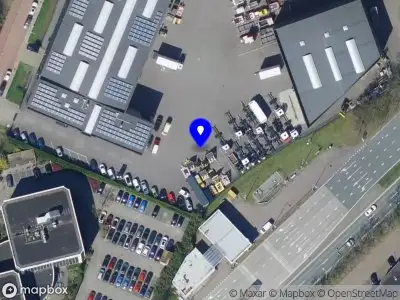 Ambulance met grote spoed naar de Groene Kruisweg in Rhoon