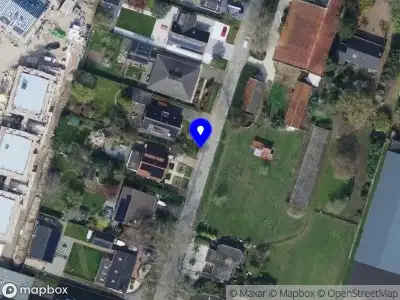 Ambulance met grote spoed naar de Eendrachtsweg in Puttershoek