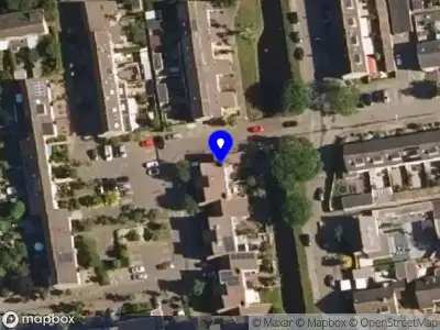 Ambulance met gepaste spoed naar de Nachtegaallaan in Roelofarendsveen