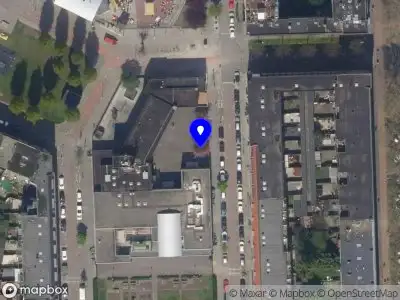 Ambulance met grote spoed naar de Millinxstraat in Rotterdam