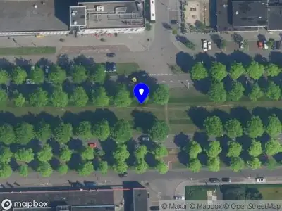 Ambulance met gepaste spoed naar de Isolatorweg in Amsterdam