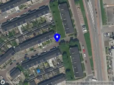 Ambulance met gepaste spoed naar de Surinamestraat in Beverwijk