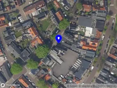 Ambulance met grote spoed naar de J. van der Perkstraat in Katwijk