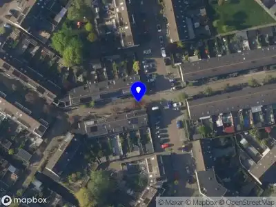 Ambulance met gepaste spoed naar de Truus Wijsmullerpad in Leiden