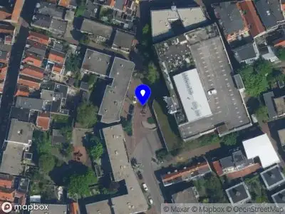 Brandweer met grote spoed naar de De Witstraat in Haarlem