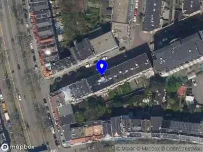 Ambulance met grote spoed naar de Schietbaanstraat in Rotterdam