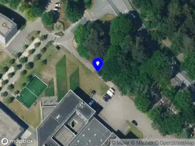 Politie naar de Laan van Westenenk in Apeldoorn vanwege aanrijding met letsel