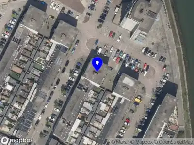 Ambulance met grote spoed naar de Mistralstraat in Rotterdam
